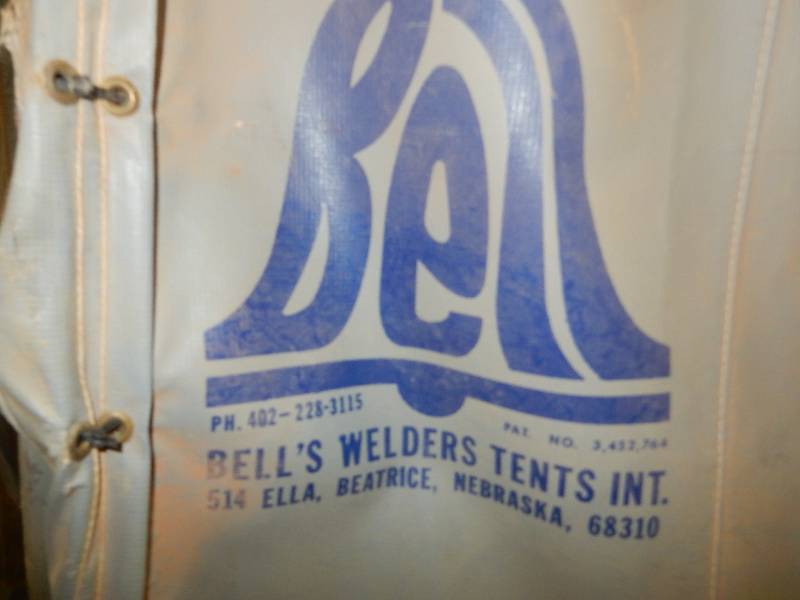 lot 246 image: Welding Tent, Bells Welders Tents