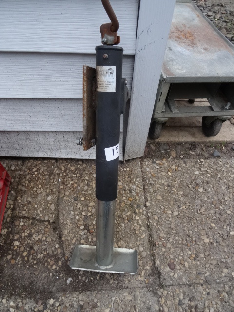 lot 15 image: 2000 lb trailer jack. Ram brand...