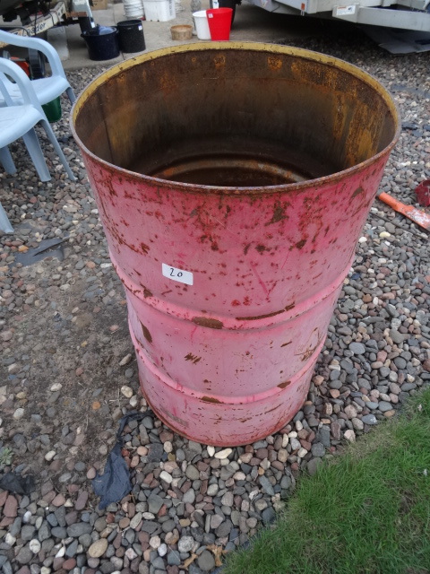 lot 20 image: 55 gal steel barrel. No leaks...