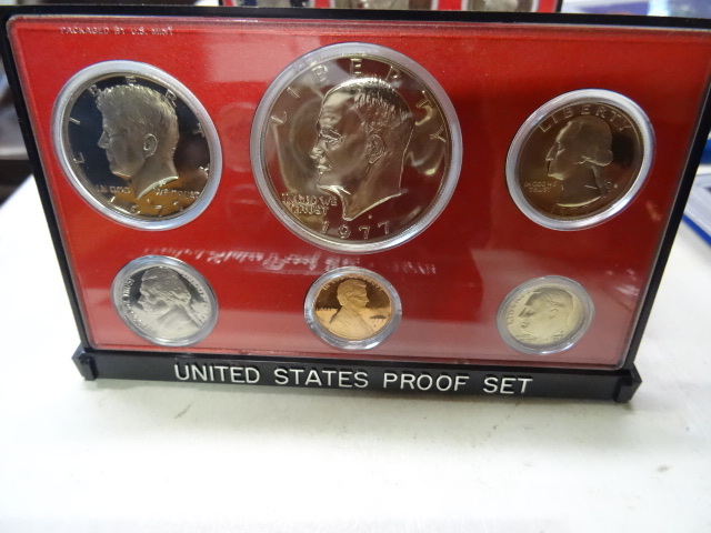 lot 35 image: 1977 United States proof set...