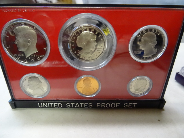 lot 37 image: 1979 United States proof set...