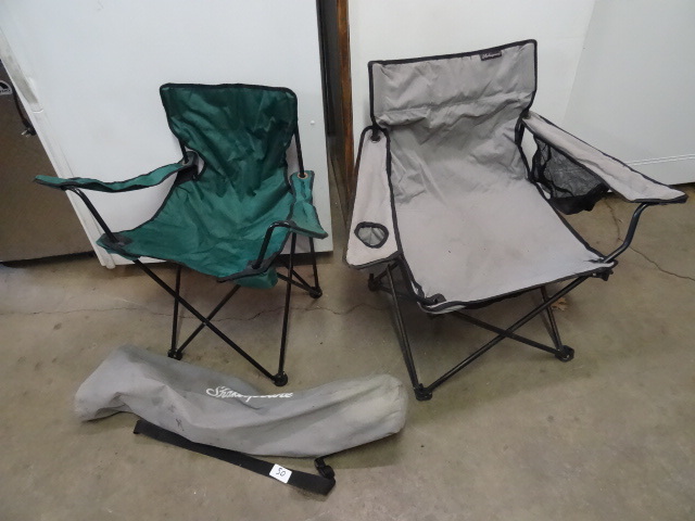 lot 50 image: Fold up lawn camping chairs...