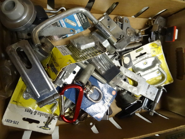 lot 95 image: Misc hardware...