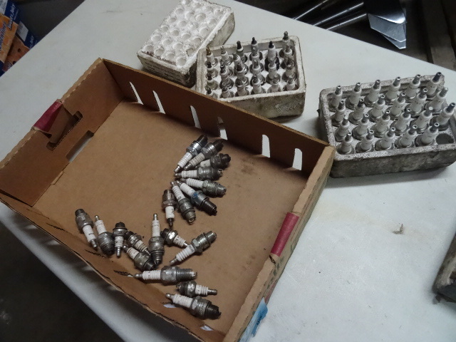 lot 149 image: Large qty of spark plugs. Some new ...