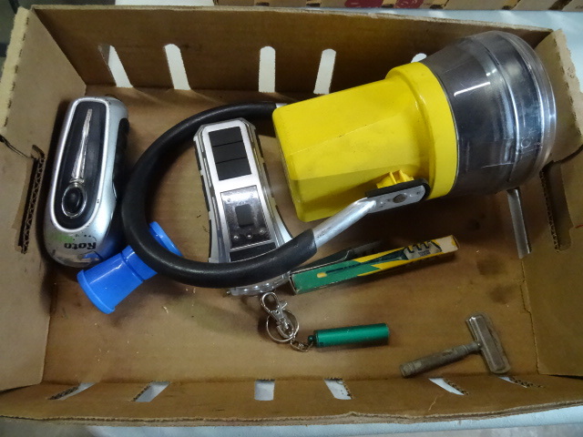 lot 157 image: Misc flashlights. Glass cutting too...