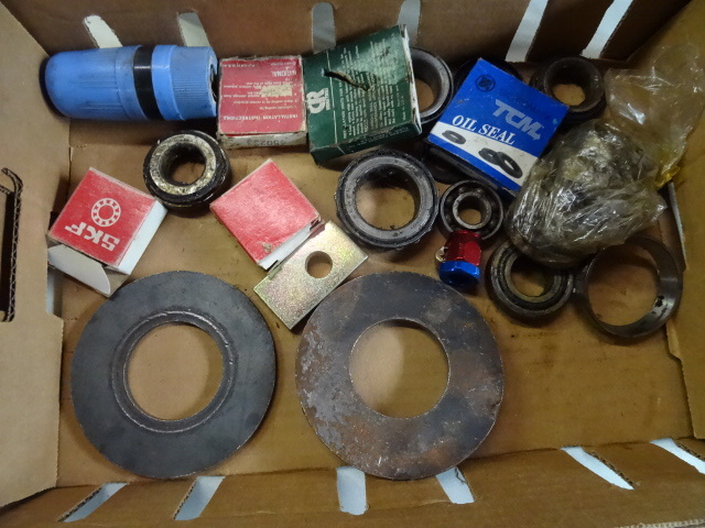 lot 159 image: Box of misc bearings...