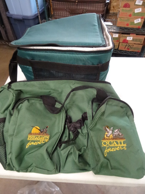lot 188 image: Pheasants forever bag. Portable coo...