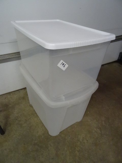 lot 196 image: 2 Rubbermaid totes. 18 us gallons. ...