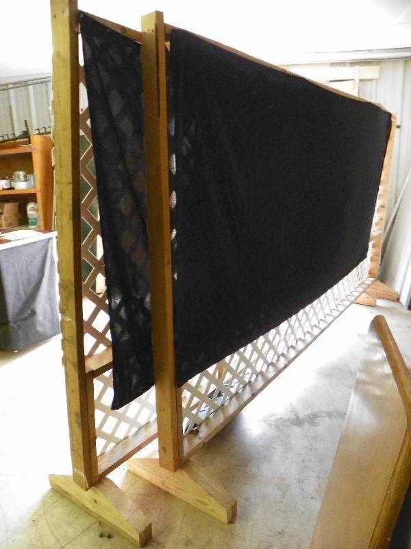 lot 4 image: Lattice Room dividers, 2 pieces. 147 wide x 79 tall