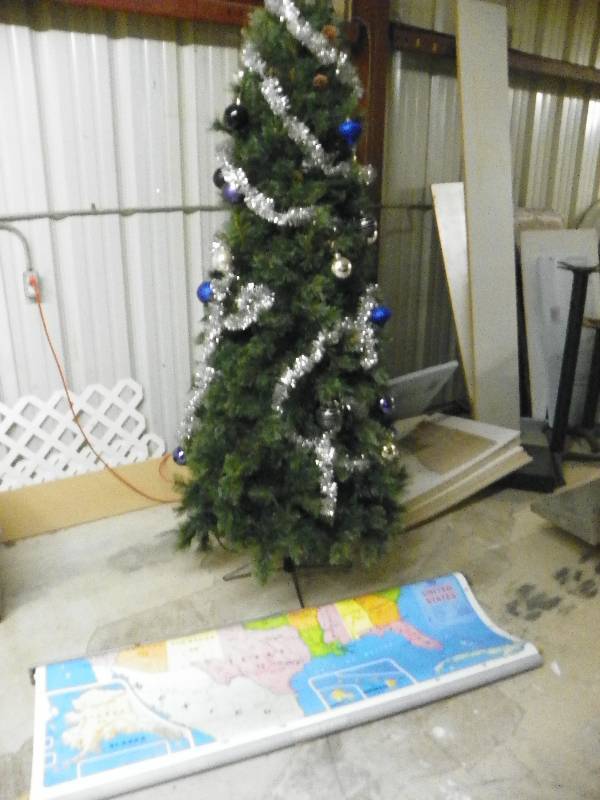 lot 46 image: Christmas Tree and US wall map