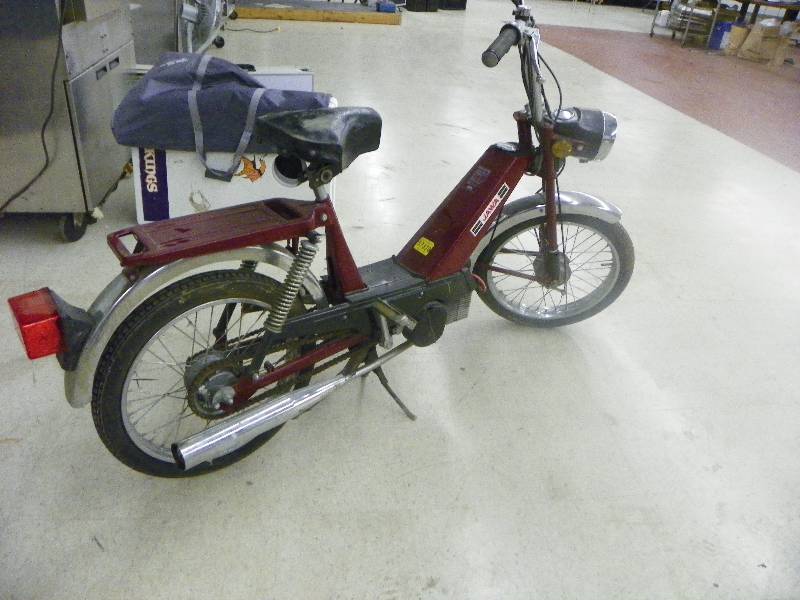 lot 62 image: JAWA Moped