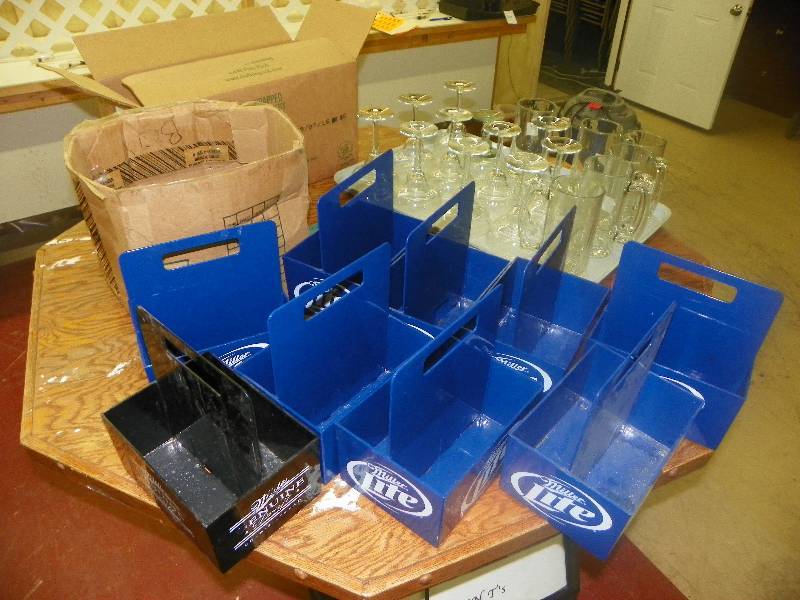 lot 105 image: Misc Bar items, track lights, to-go utensils, glasses and mugs, table caddies for condiments