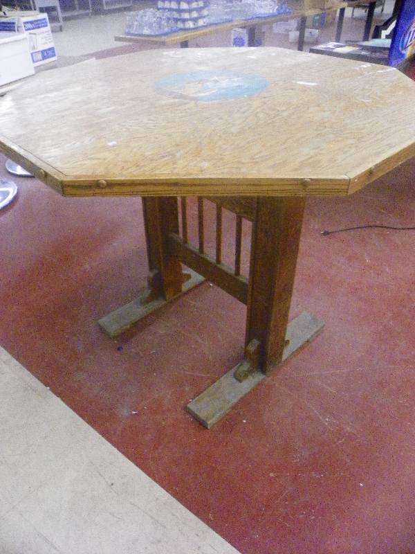 lot 106 image: 8 sided octagon wooden table