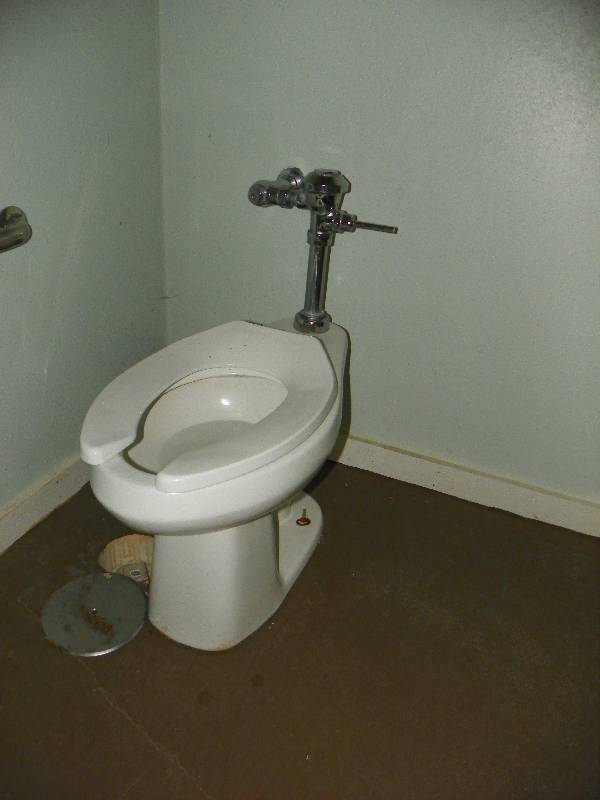 lot 149 image: Bathroom toilet, must be removed