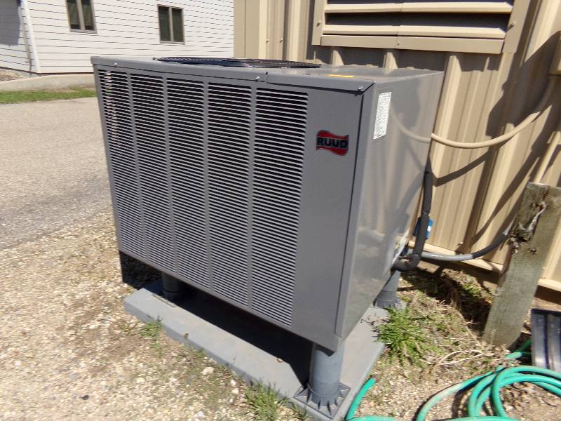lot 252 image: RUDD Heating and AC Unit for Kitchen and Diner