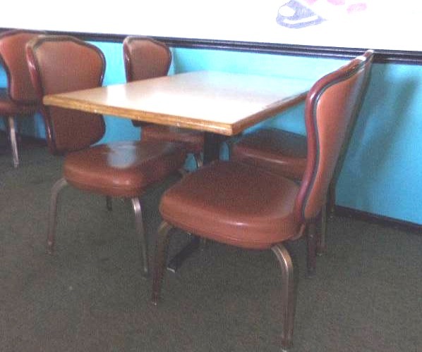 lot 214 image: Table and 4 padded chairs, 48 x 30 x 28 tall