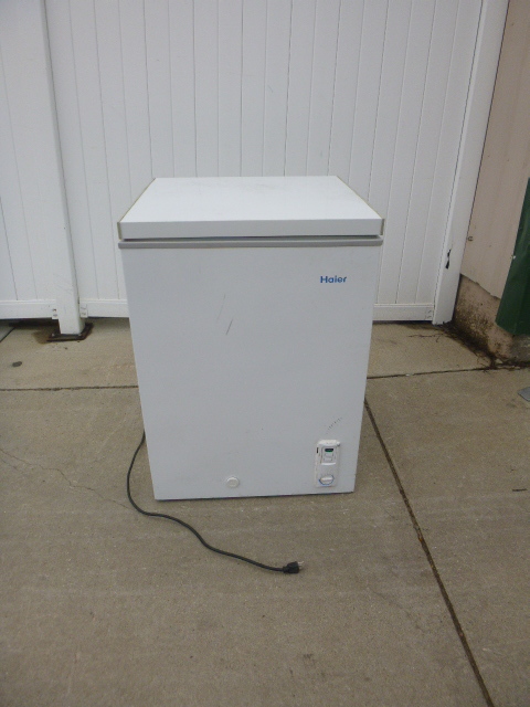 lot 20 image: Haier Chest Freezer