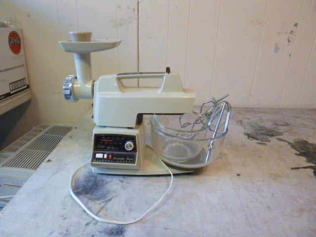 lot 50 image: Oster Regency Kitchen Center Control Power Mixer