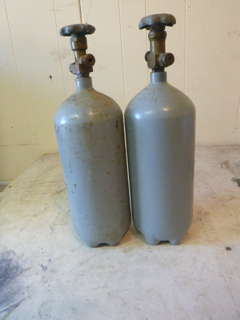 lot 54 image: 2 Oxygen Tanks