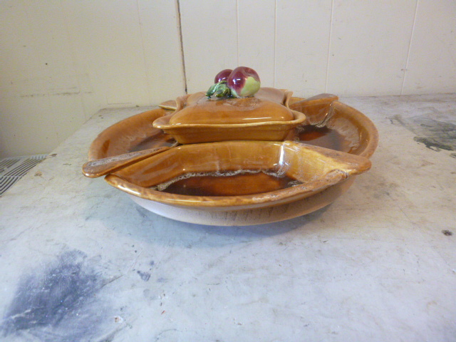 lot 55 image: Relish Tray