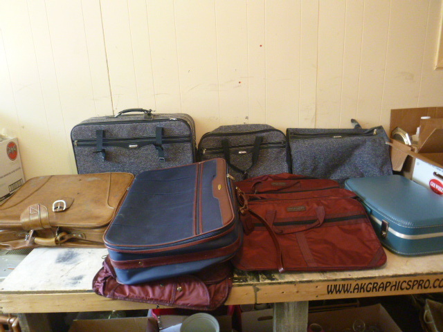 lot 60 image: Miscellaneous Luggage