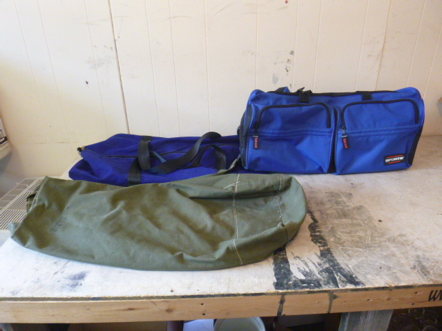 lot 62 image: 3 Totes
