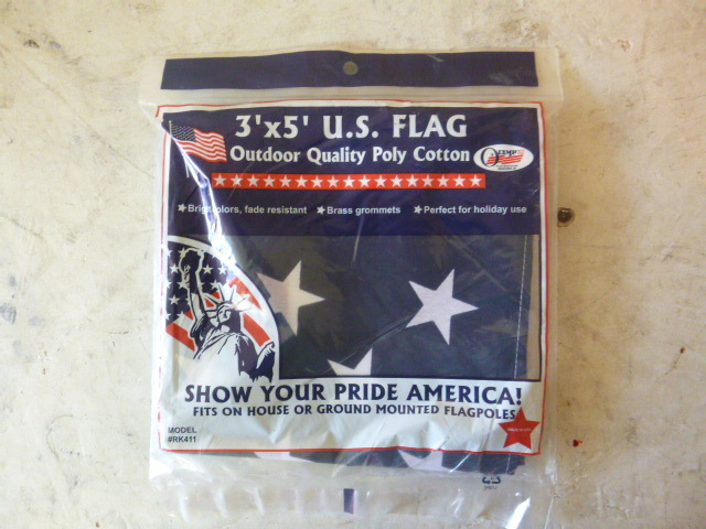 lot 64 image: American Flag