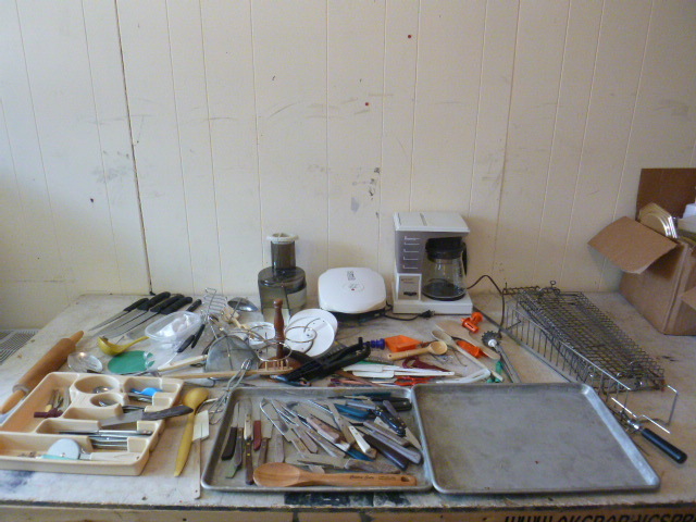 lot 66 image: Miscellaneous Kitchen Items