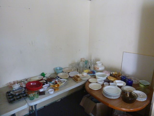 lot 71 image: Miscellaneous Kitchen Items