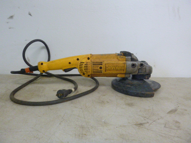 lot 79 image: DeWalt 7 Angel SanderGrinder