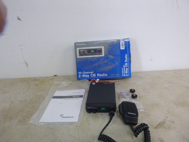 lot 96 image: Radio Shack 40 Channel 2-Way CB Radio
