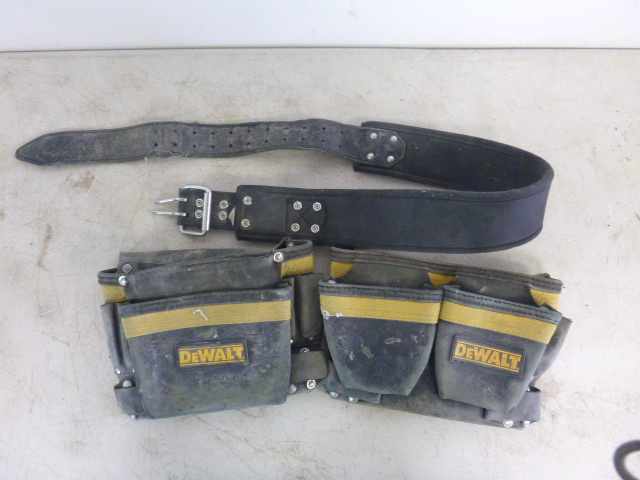 lot 106 image: 2 DeWalt Tool Pouches