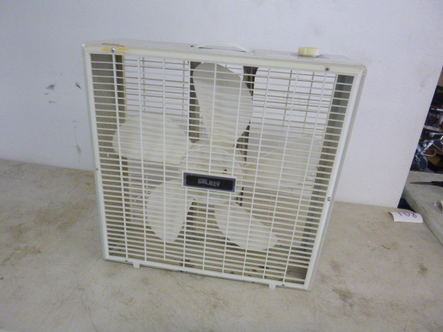 lot 108 image: Galaxy Box Fan