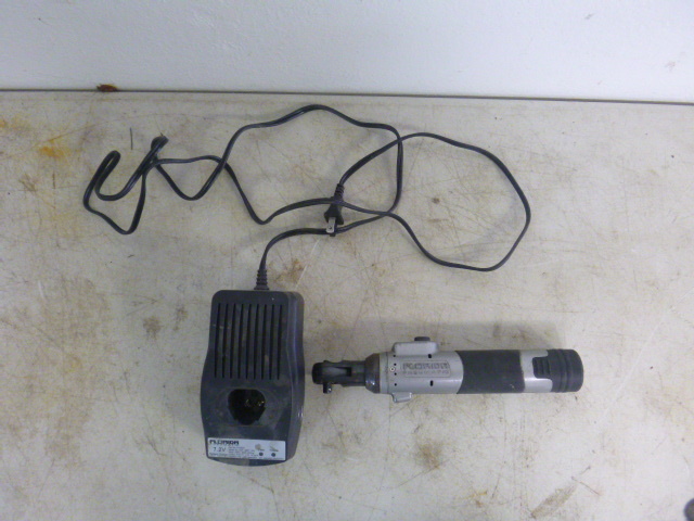 lot 114 image: Florida Pneumatic Cordless 14 Drive Ratchet