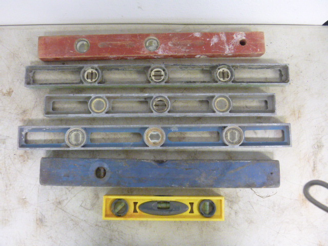 lot 139 image: 6 Levels