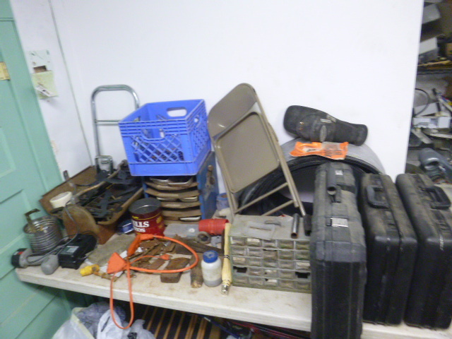lot 145 image: Miscellaneous Garage Items