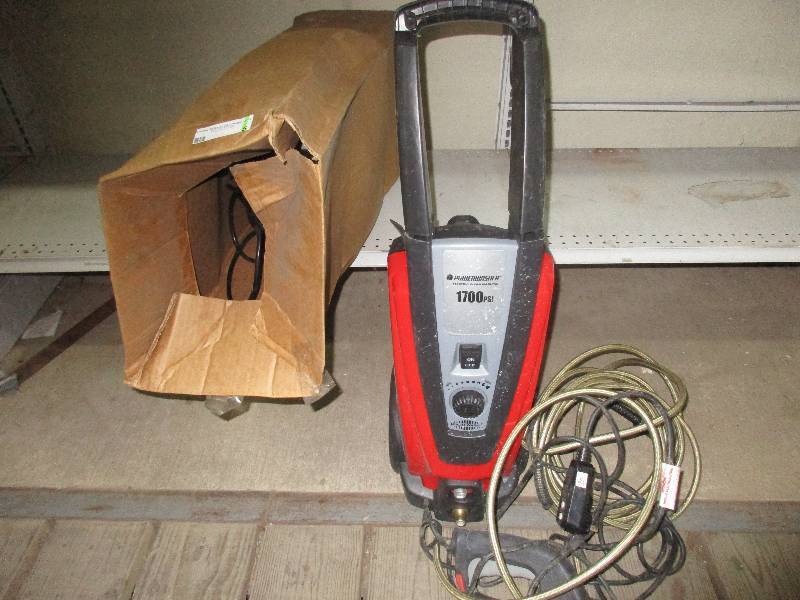 2 - 1700 PSI pressure washers