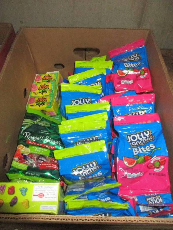 hard candy lot jolly ranchers (10) - jolly ranchers sour (10) - sour patch gum(12)