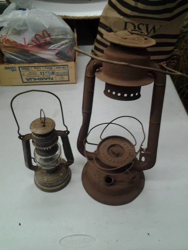 lot 40 image: 2-Old Lanterns, Rusty Beacon, Little Feuerhand With Glass