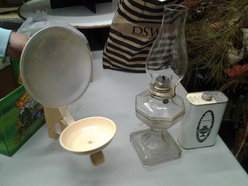 lot 41 image: Vintage White Flame Glass Lantern, Old Lantern Bracket With Reflector