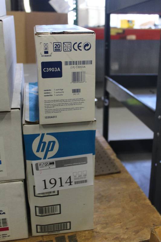lot 1914 image: Lot of (2) HP Print Cartridge