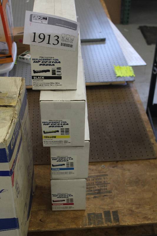 lot 1913 image: Lot of (4) HP 826A Print Cartridges