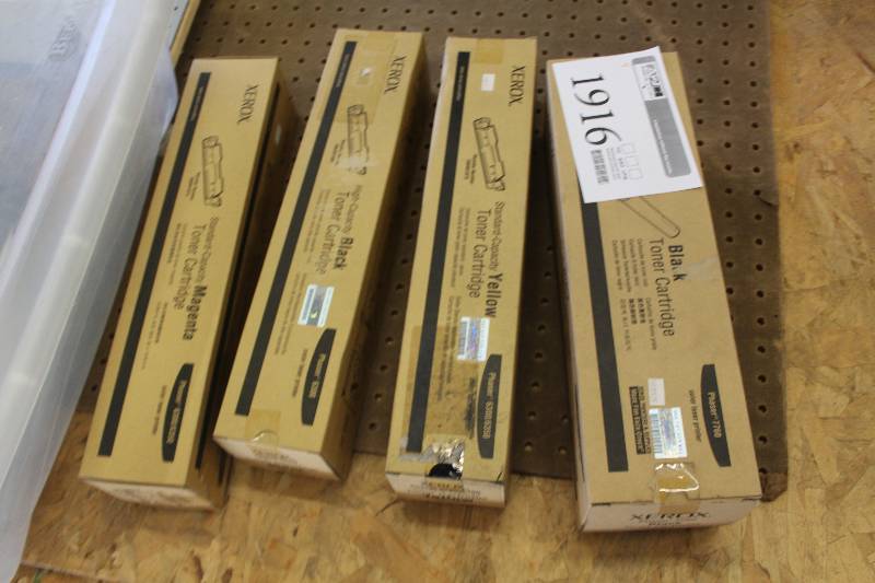 lot 1916 image: Lot of (4) Xerox Toner Cartridges