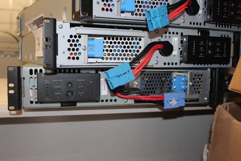 lot 39 image: Lot of (2) APC Smart UPS 3000 Rack-Mount Battery