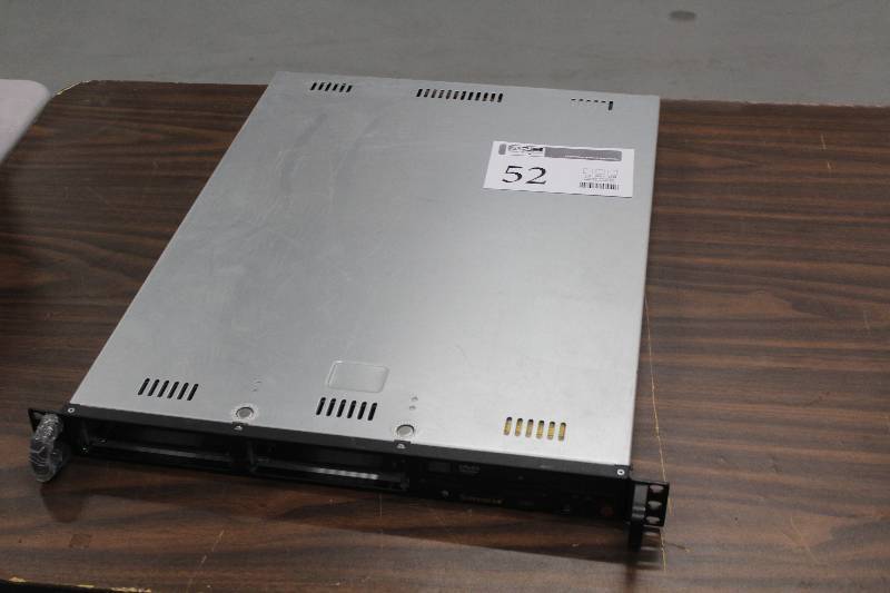 lot 52 image: SuperMicro Rack-Mount DVD Rom Drive