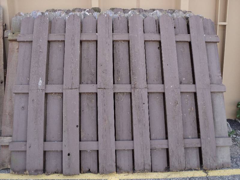 lot 2 image: fence, 7.5 ft long x 6ft high...