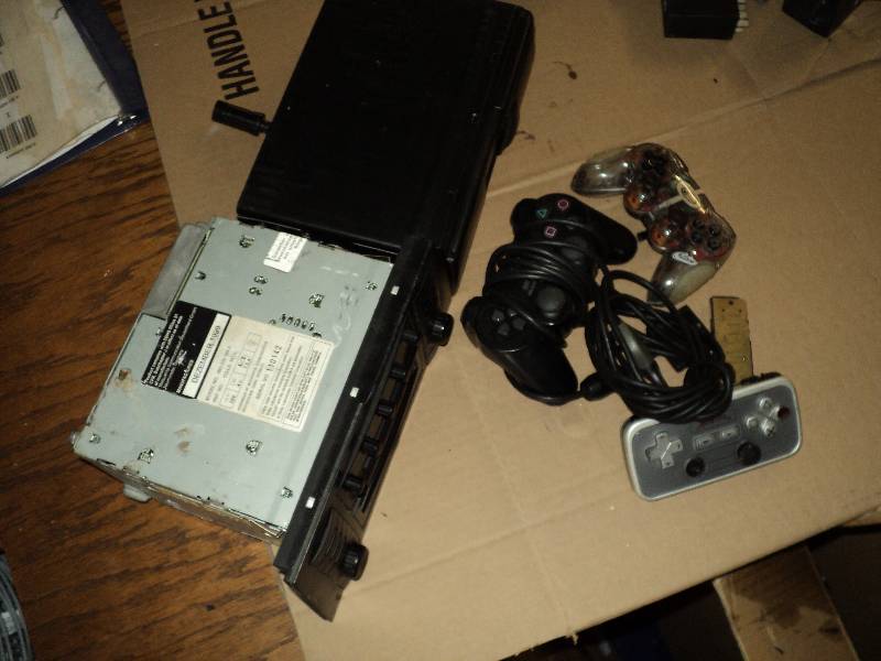 lot 15 image: car radio, misc....