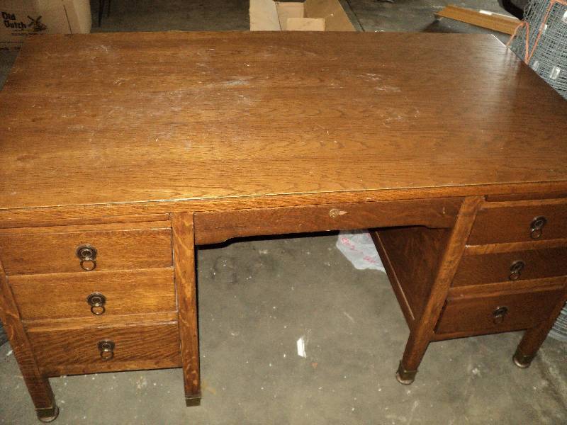 lot 17 image: 6 drawer mission oak desk, 5 ft lo...