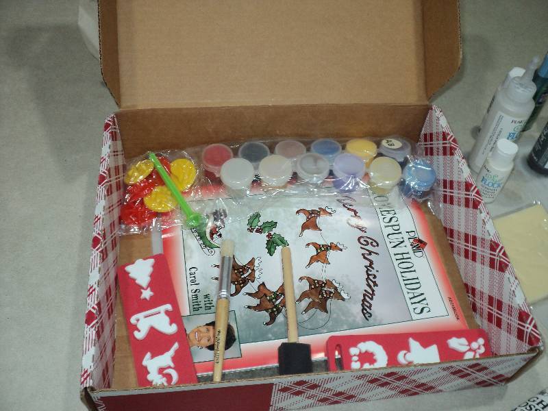 lot 89 image: misc. craft kit with stencils...