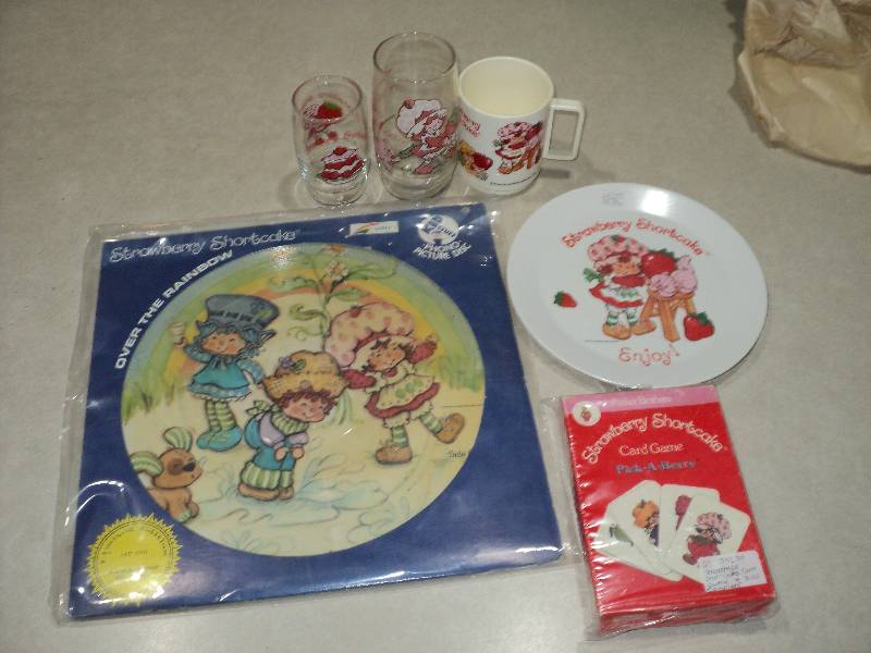 lot 94 image: strawberry shortcake collection...